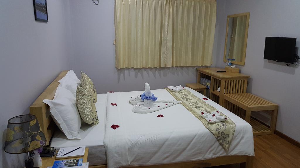 Asian Smile Hotel Rangoon Eksteriør billede