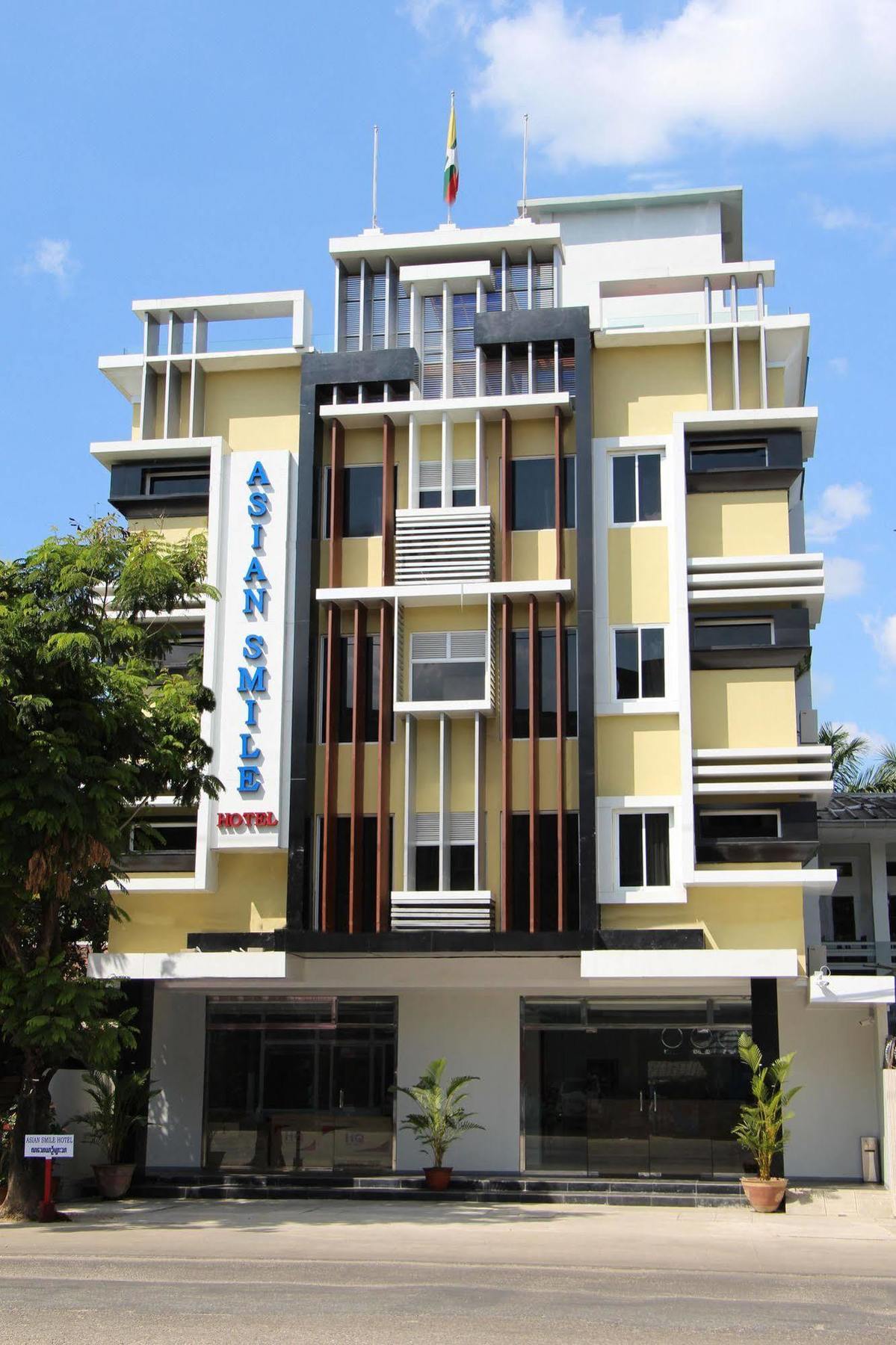 Asian Smile Hotel Rangoon Eksteriør billede