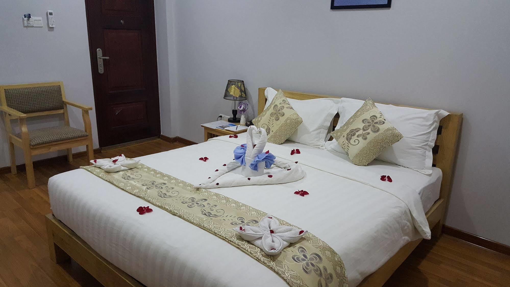 Asian Smile Hotel Rangoon Eksteriør billede