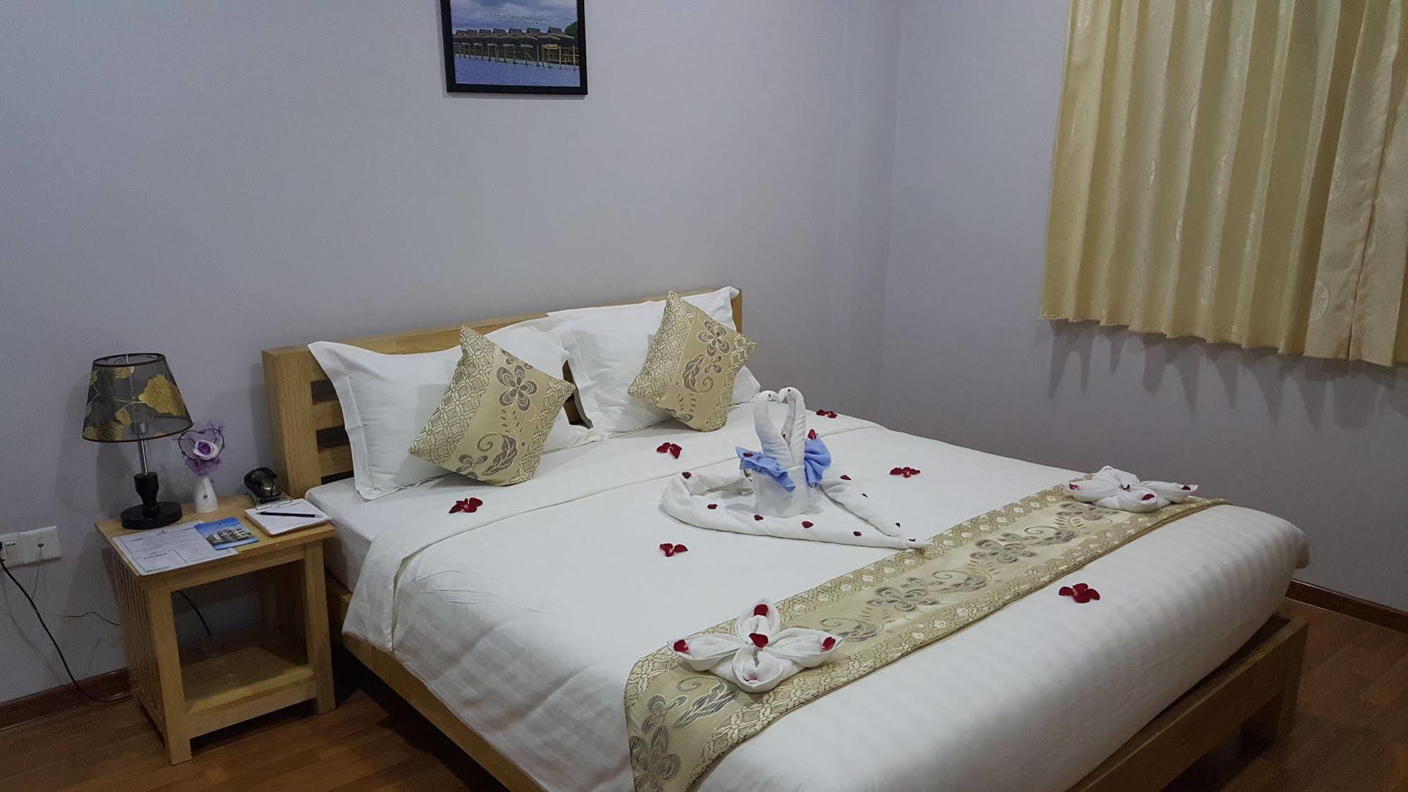 Asian Smile Hotel Rangoon Eksteriør billede