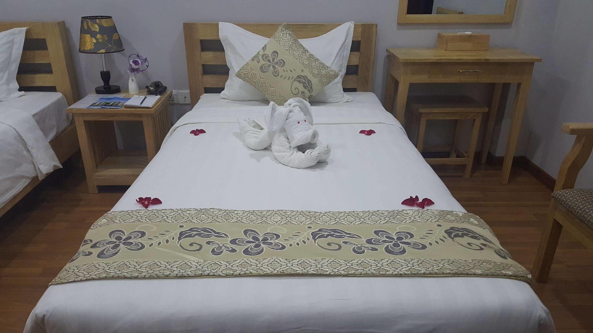Asian Smile Hotel Rangoon Eksteriør billede